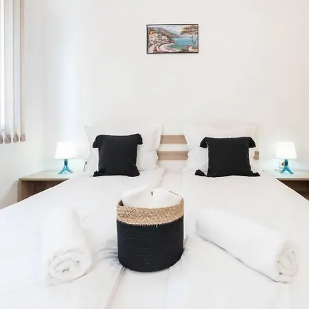 Cozy Near Grand Mall 公寓 *