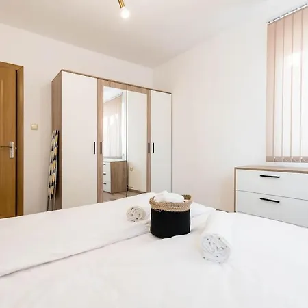 Cozy Near Grand Mall *